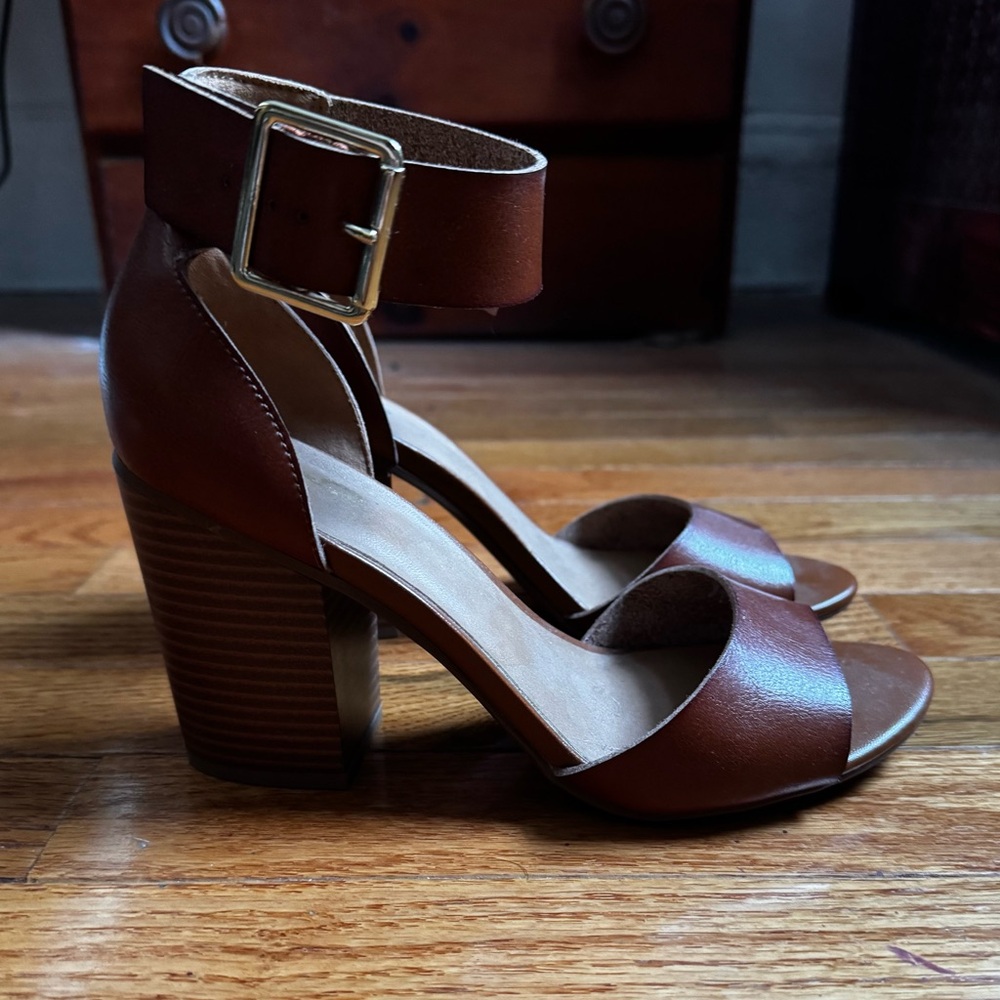 Elegant Brown Block Heel Sandals